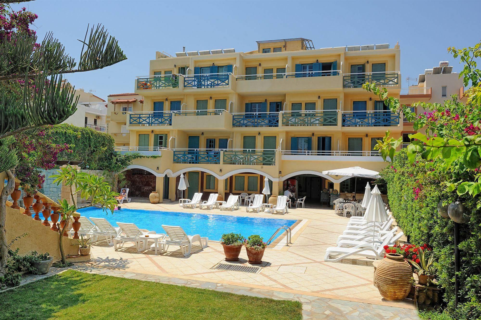 Petra Beach Hotel Hersonissos  Dış mekan fotoğraf