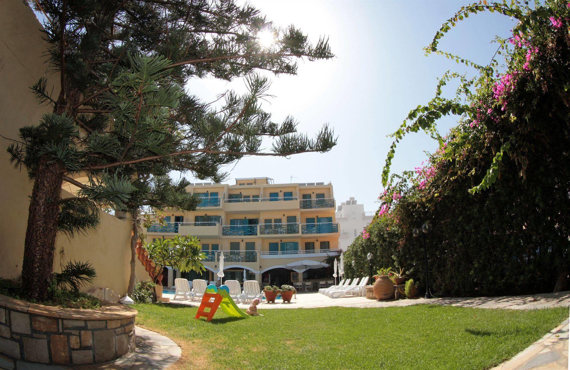 Petra Beach Hotel Hersonissos  Dış mekan fotoğraf